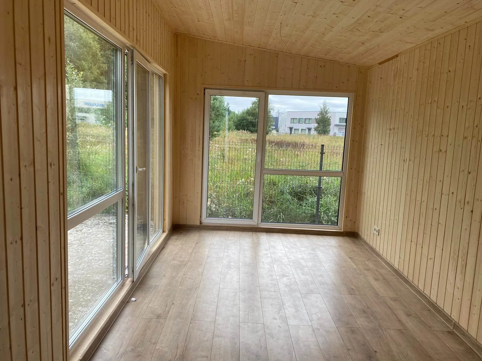 Bureau modulaire bois 18 m² Espace de travail confortable – Image 3