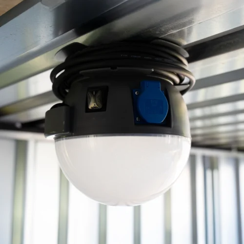 Lampe magnétique avec deux prises